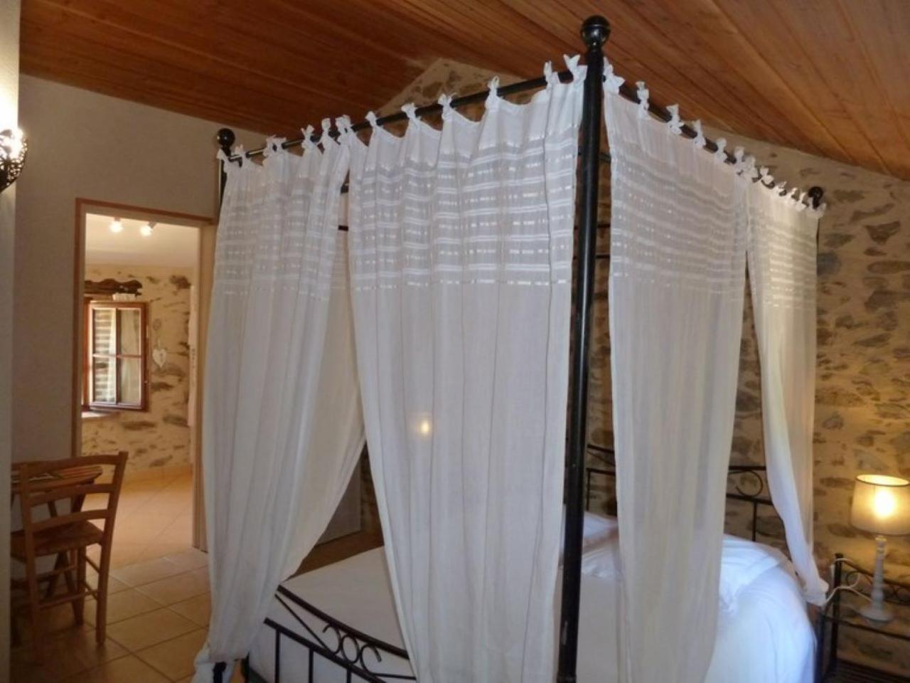 Le Moulin De Drapras Bed & Breakfast Chemille-en-Anjou Exterior photo