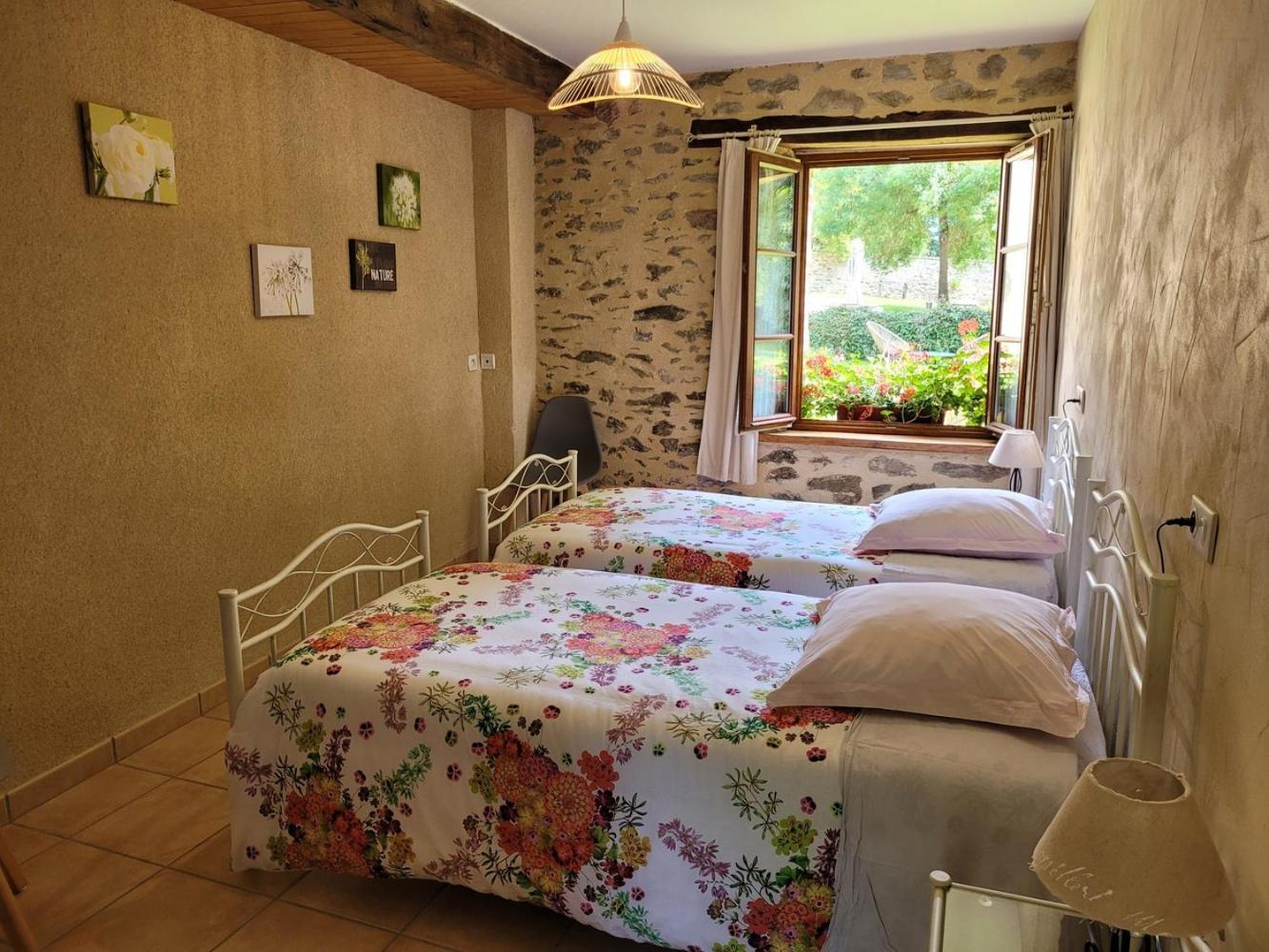 Le Moulin De Drapras Bed & Breakfast Chemille-en-Anjou Exterior photo