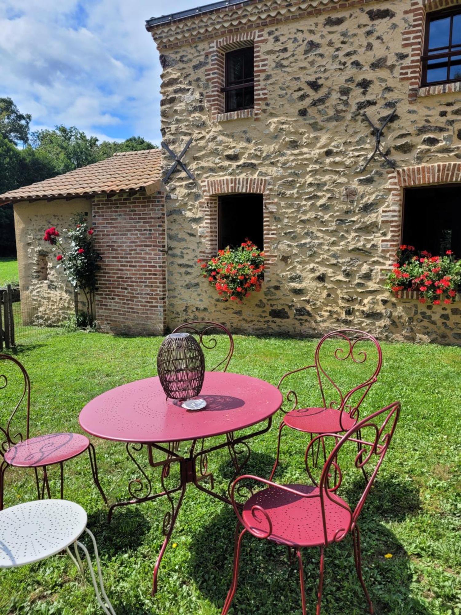Le Moulin De Drapras Bed & Breakfast Chemille-en-Anjou Exterior photo