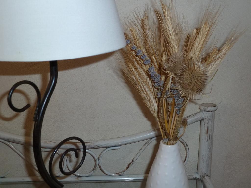 Le Moulin De Drapras Bed & Breakfast Chemille-en-Anjou Room photo