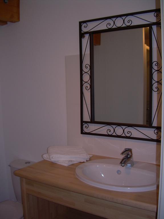 Le Moulin De Drapras Bed & Breakfast Chemille-en-Anjou Room photo